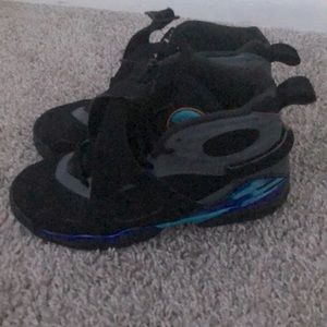 Air Jordan aqua 8s